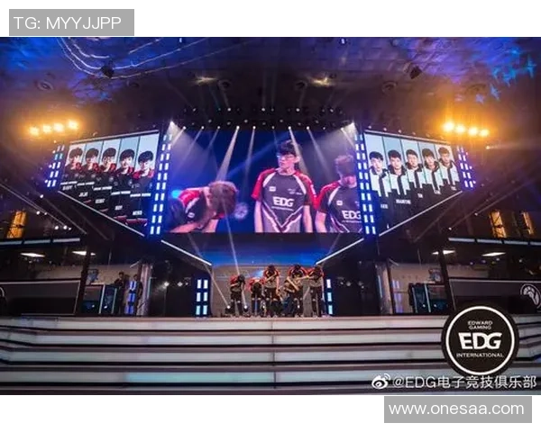 EDG逆袭之路：从低谷到巅峰的冠军杯传奇故事